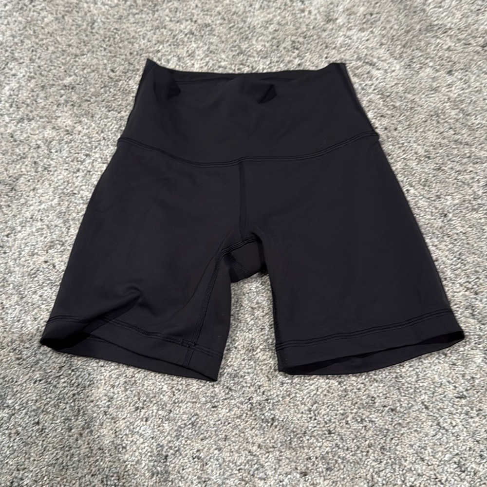 Lululemon Wunder Train High Rise 6” Biker Shorts. 

Never been worn, no tags.